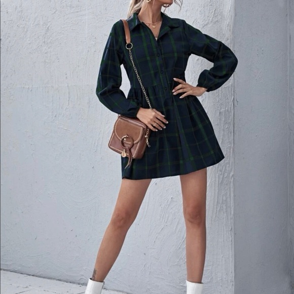 Dress - Picture 4 of 4